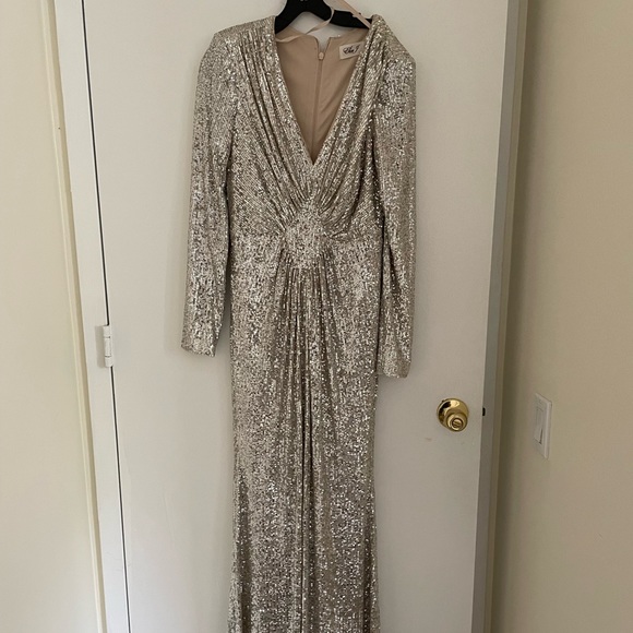 Eliza J sequin gown - Picture 2 of 4